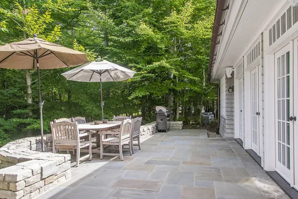 $80,000 | 40 Deep Woods Lane, Amagansett, NY 11930