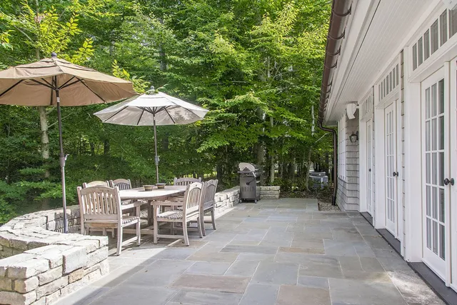 $80,000 | 40 Deep Woods Lane, Amagansett, NY 11930