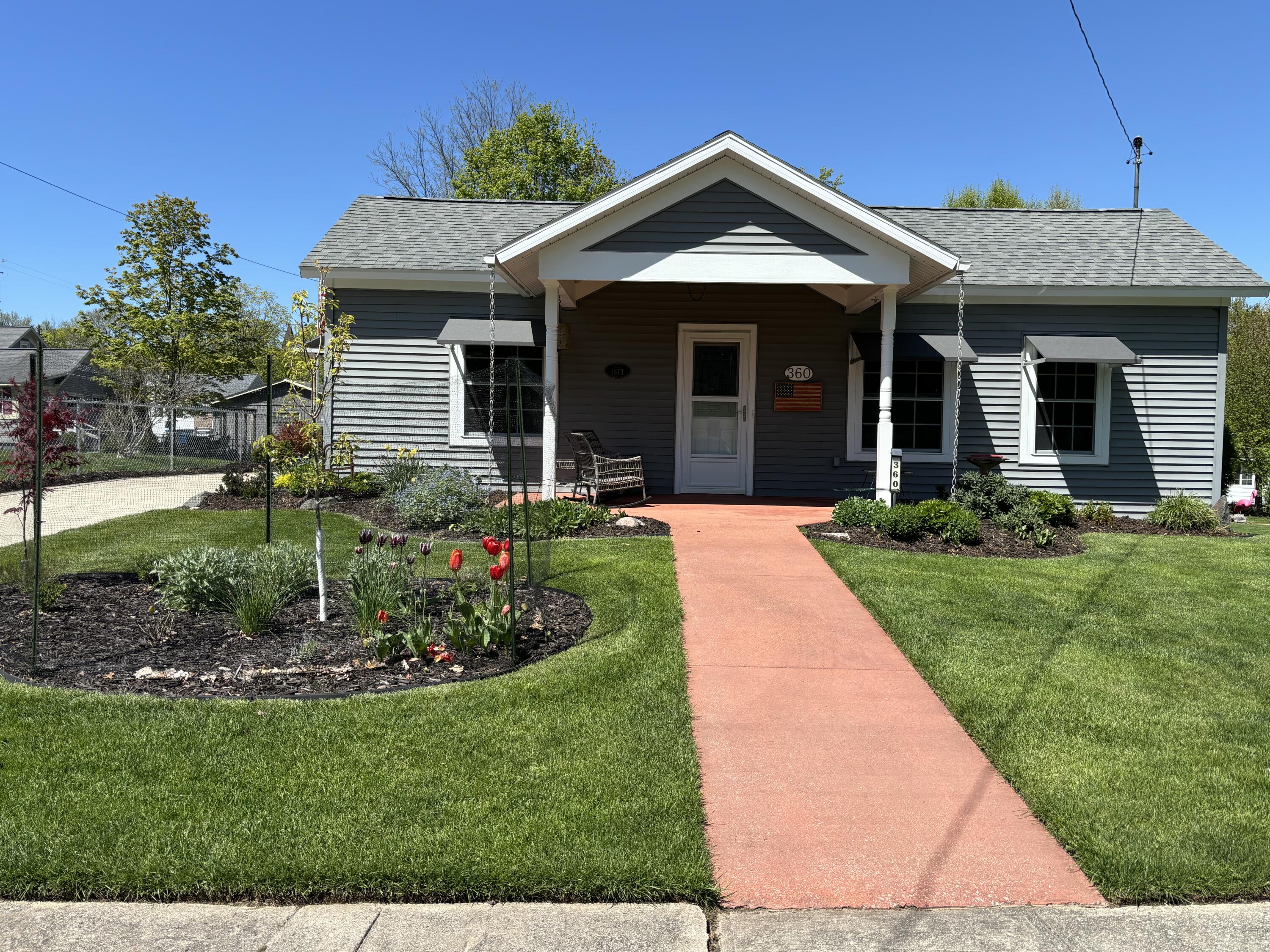 360 3rd Street Pentwater, MI 49449 - Photo 1 of 38 Front