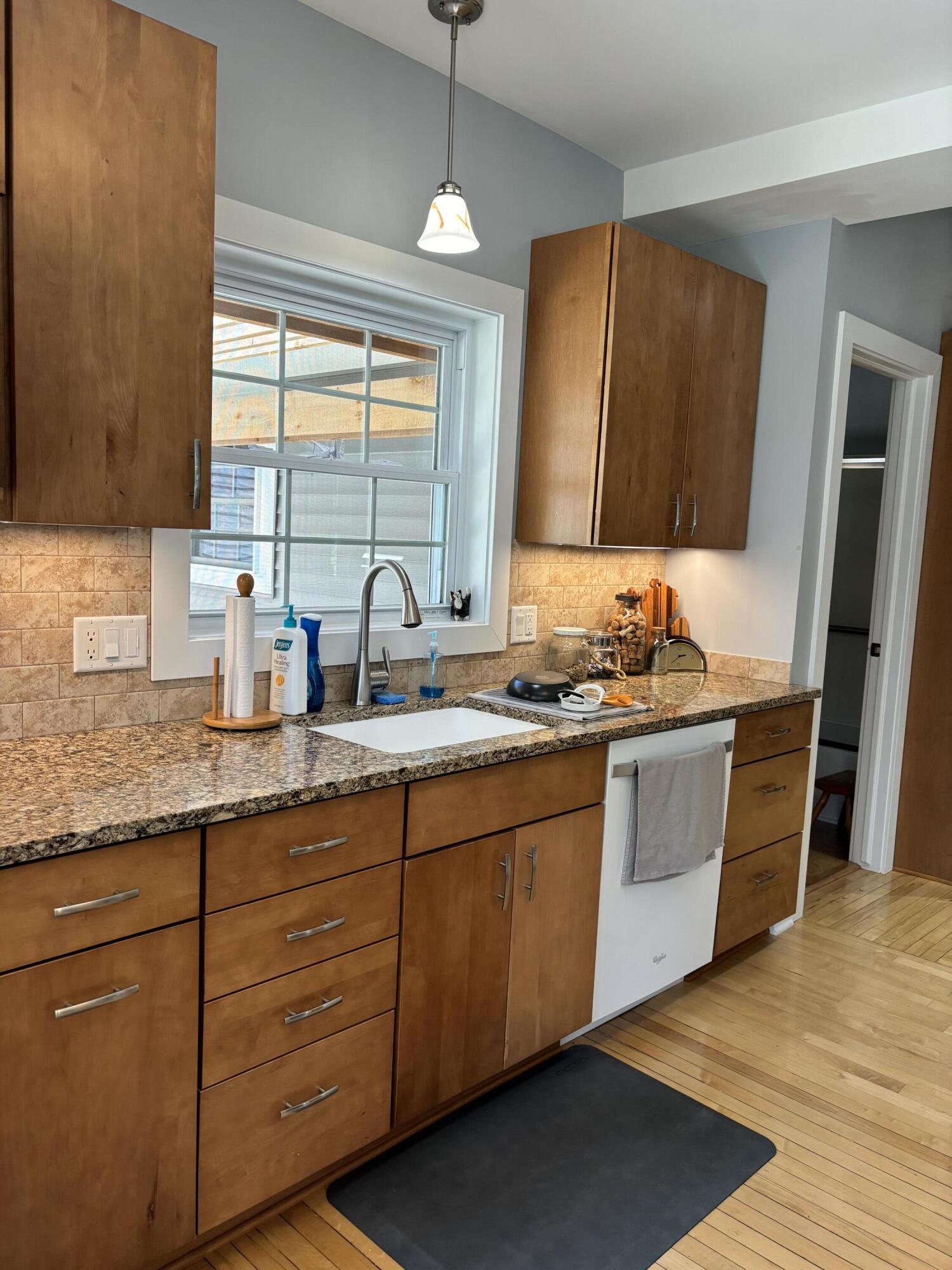 360 3rd Street Pentwater, MI 49449 - Photo 19 of 38 IMG_1332