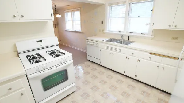 $4,650 | 1229 Middlebury Lane, Wilmette, IL 60091