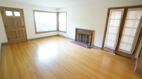 $4,650 | 1229 Middlebury Lane, Wilmette, IL 60091
