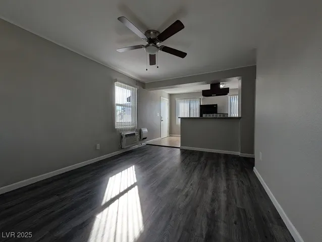 $950 | 319 North 11th Street, Unit D, Las Vegas, NV 89101