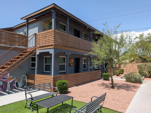 $950 | 319 North 11th Street, Unit D, Las Vegas, NV 89101