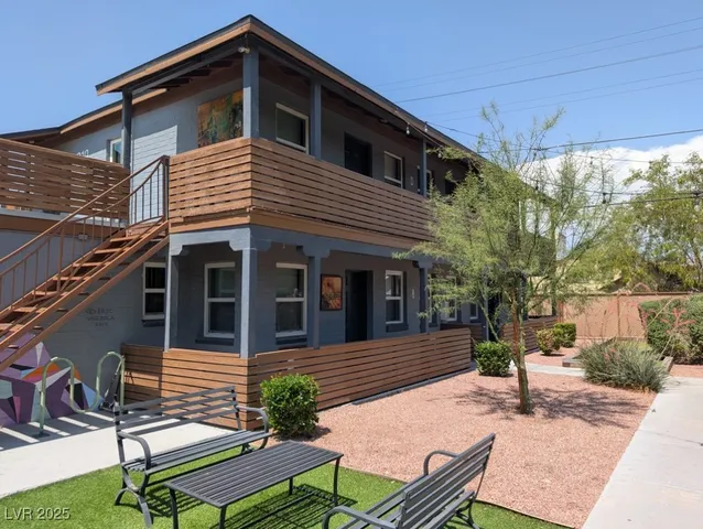 $995 | 319 North 11th Street, Unit D, Las Vegas, NV 89101