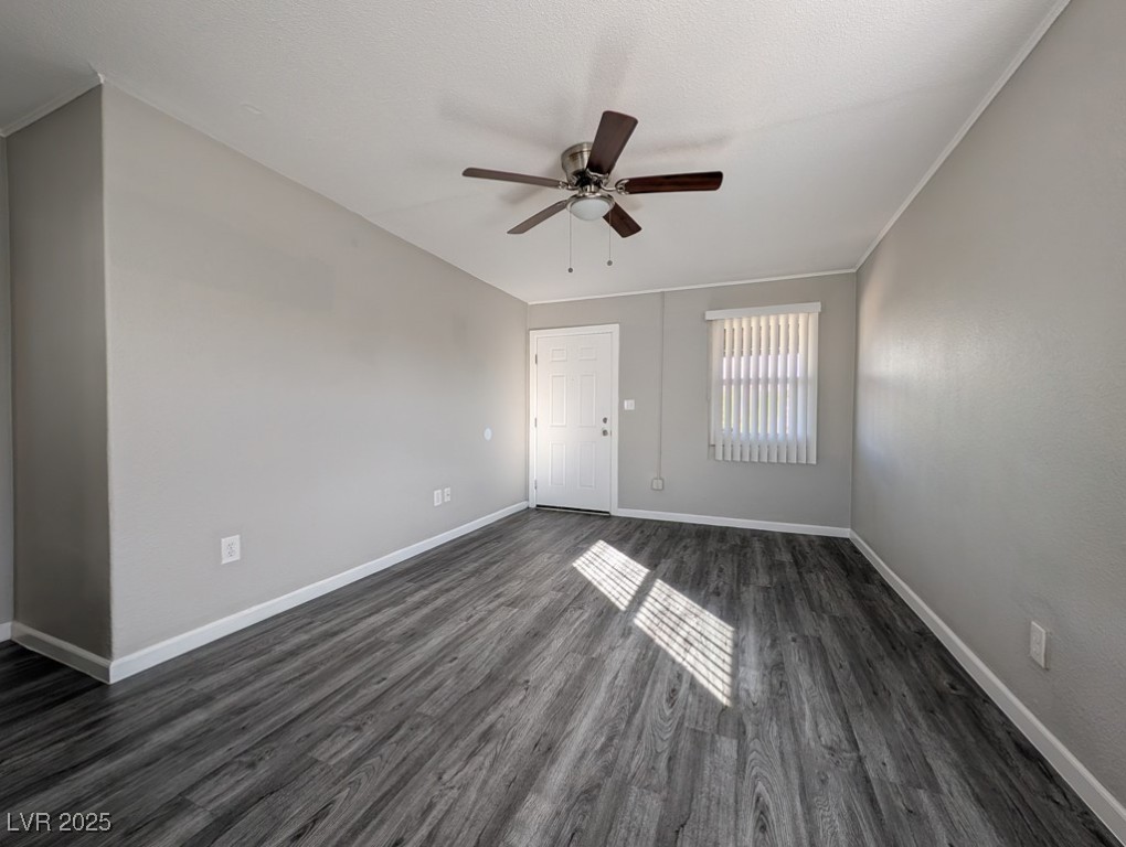 319 North 11th Street, Unit D Las Vegas, NV 89101 - Photo 8 of 19
