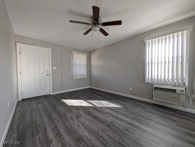 $995 | 319 North 11th Street, Unit D, Las Vegas, NV 89101