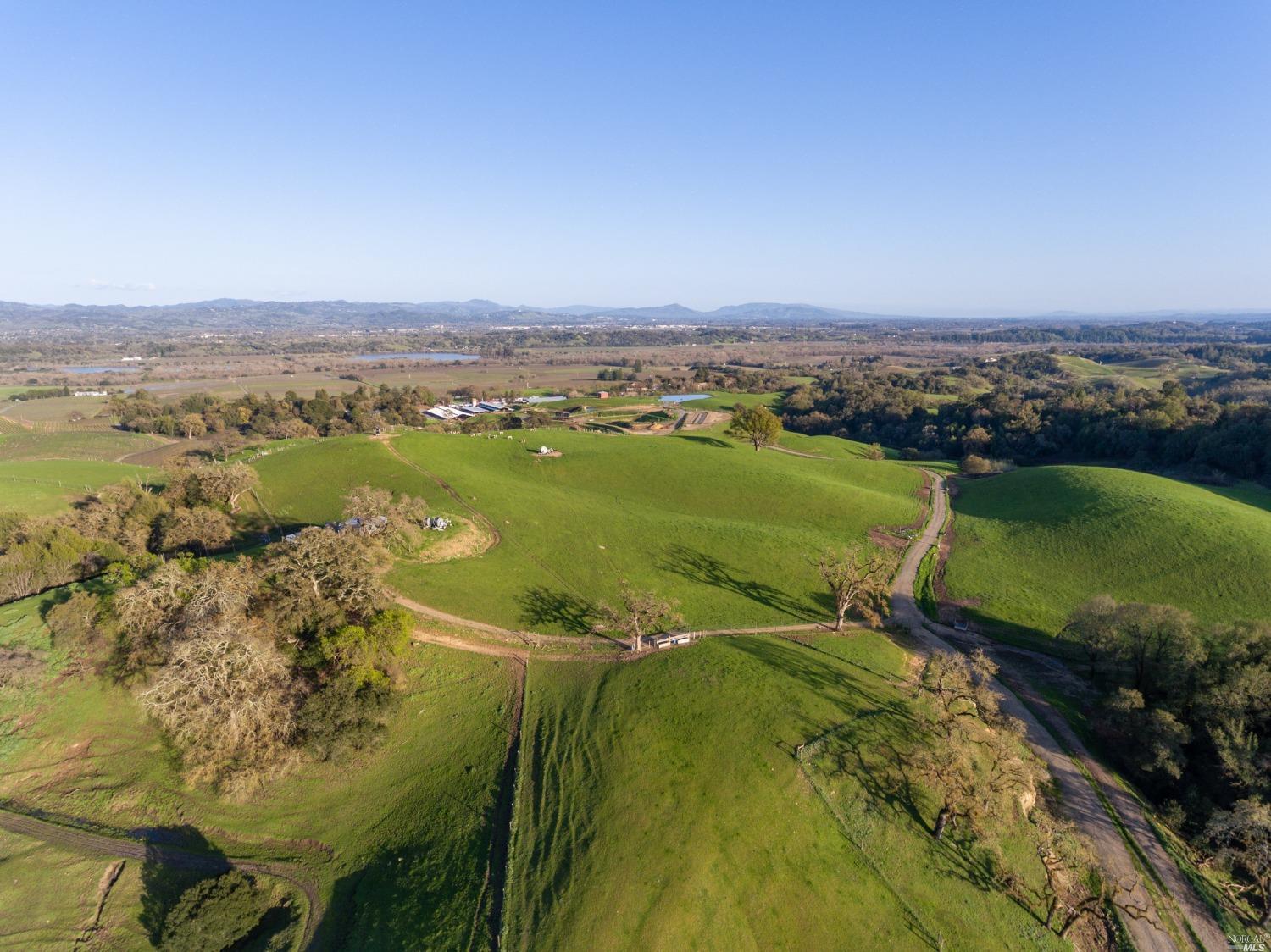 5285 Westside Road Healdsburg, CA 95448 - Photo 3 of 58