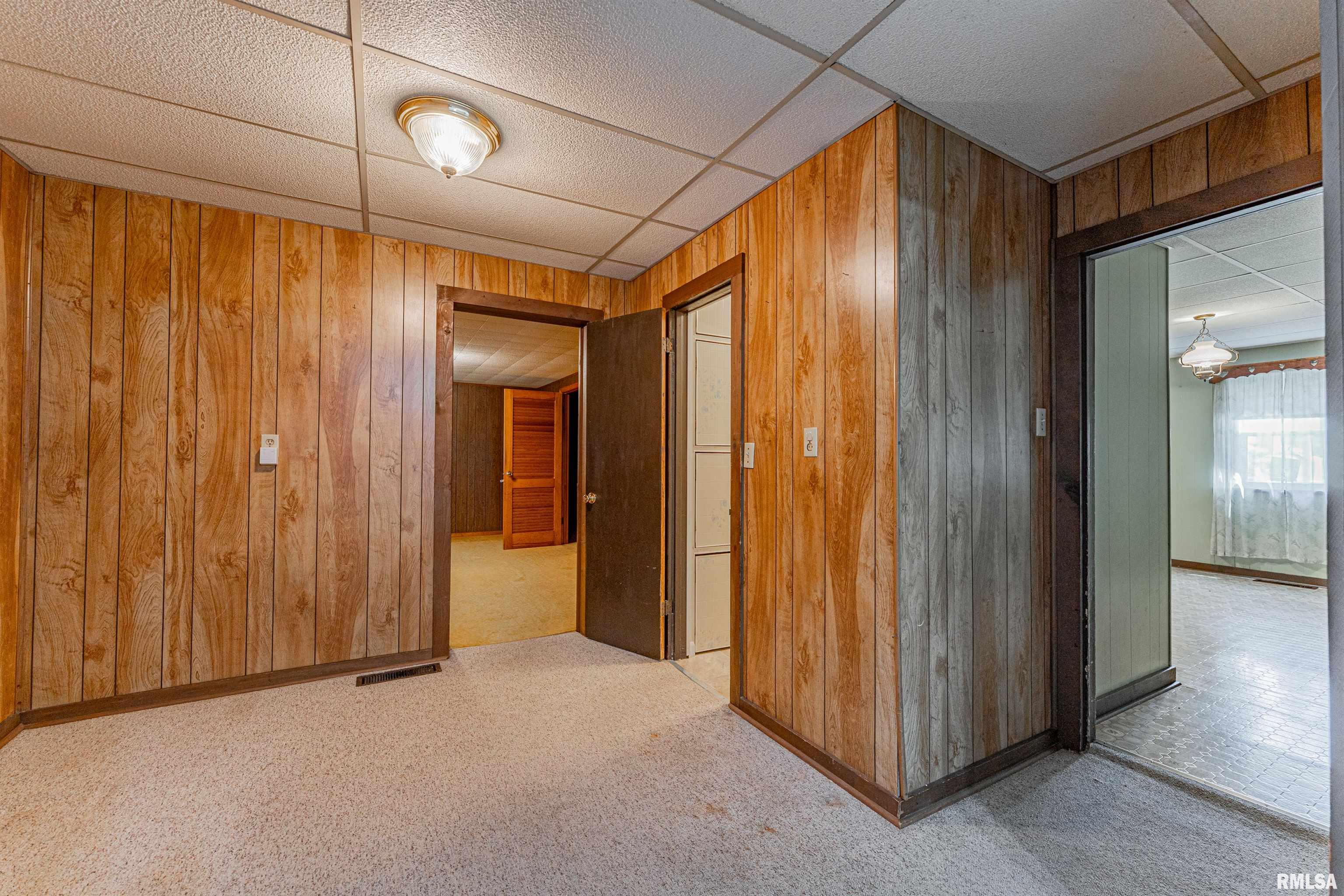 710 South Cedar Street Delavan, IL 61734 - Photo 13 of 27