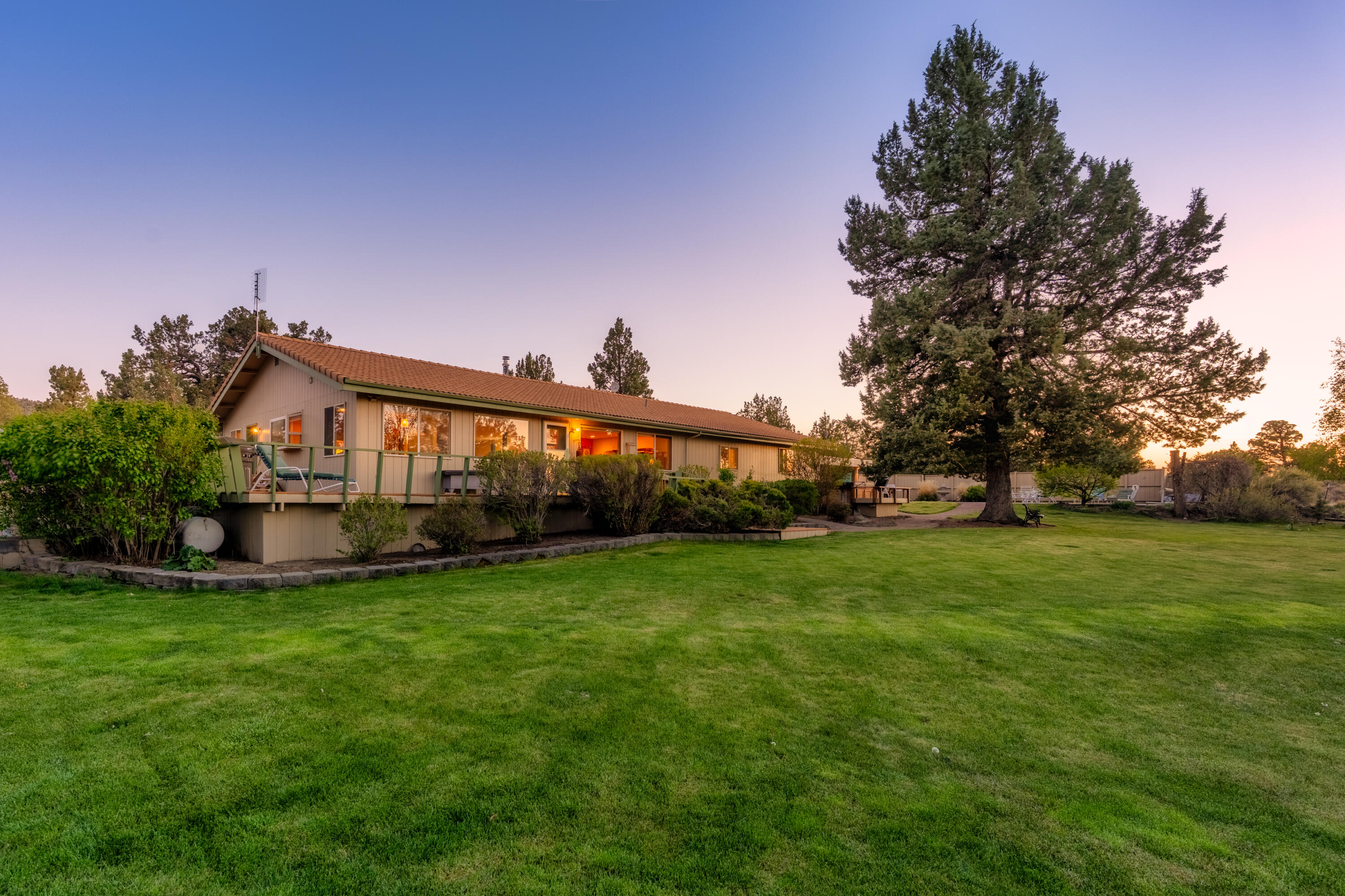 501 Northwest 103rd Street Redmond, OR 97756 - Photo 1 of 40