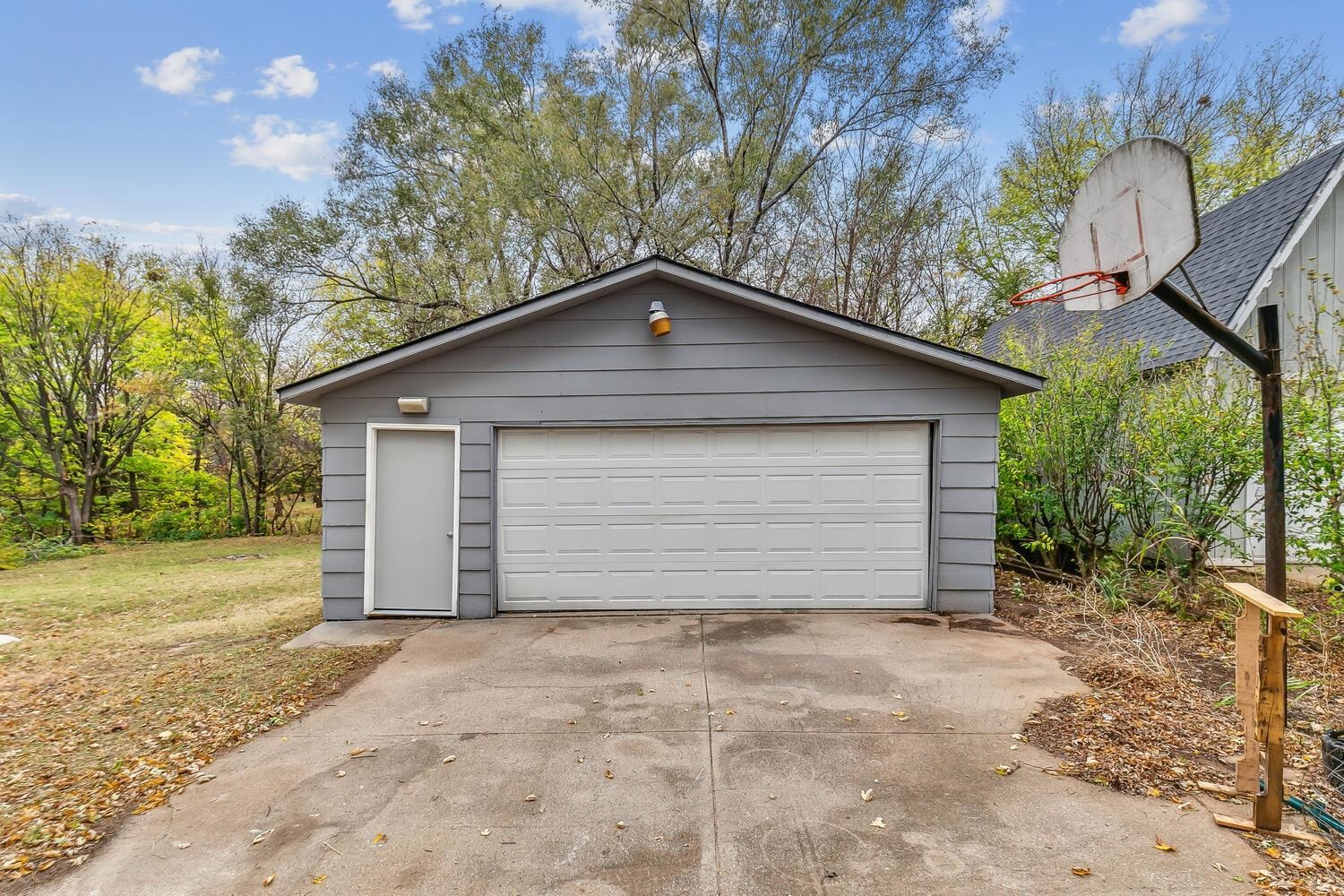 5837 Oliver Street Derby, KS 67037 - Photo 23 of 24