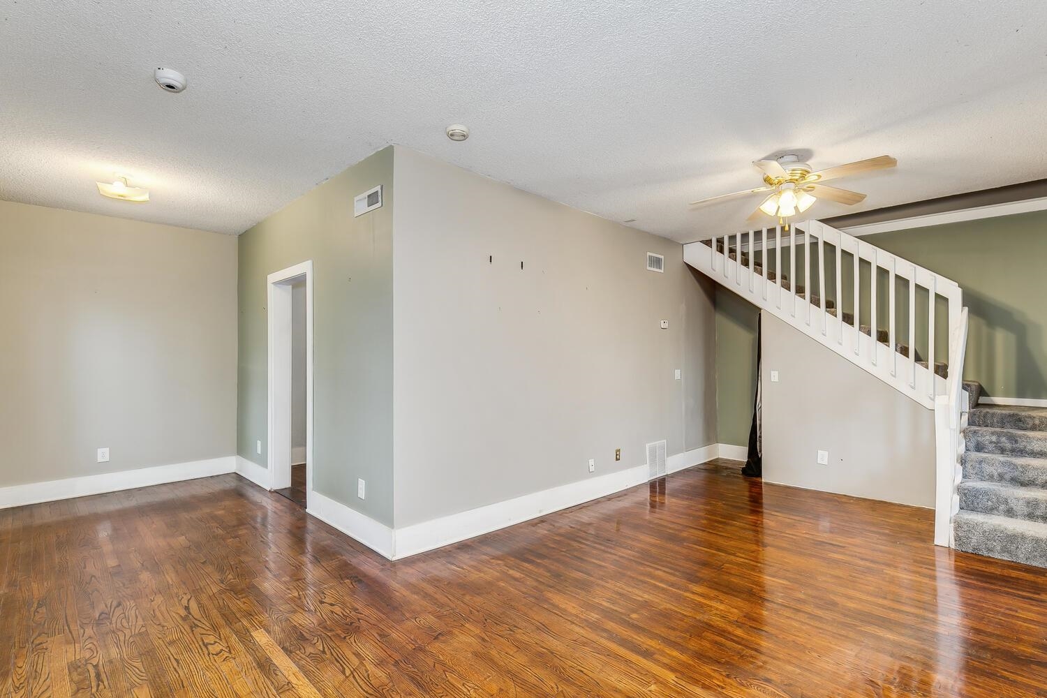 5837 Oliver Street Derby, KS 67037 - Photo 4 of 24