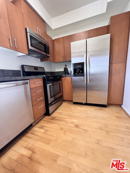 2864 Sunset Place, Unit 402 Los Angeles, CA 90005 - Photo 23 of 25