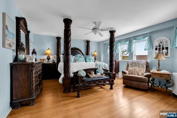 $1,399,999 | 300 Ocean Avenue North, Unit 3C, Long Branch, NJ 07740