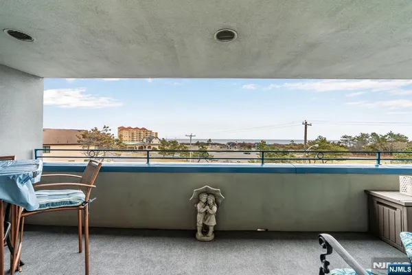 $1,399,999 | 300 Ocean Avenue North, Unit 3C, Long Branch, NJ 07740