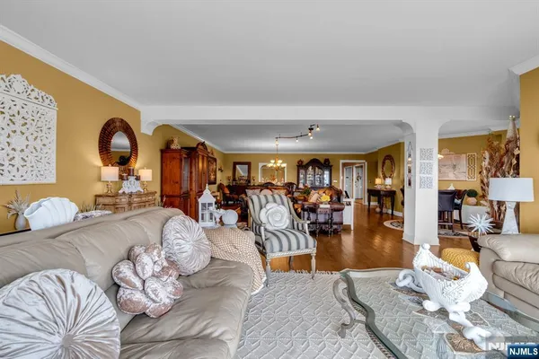 $1,399,999 | 300 Ocean Avenue North, Unit 3C, Long Branch, NJ 07740