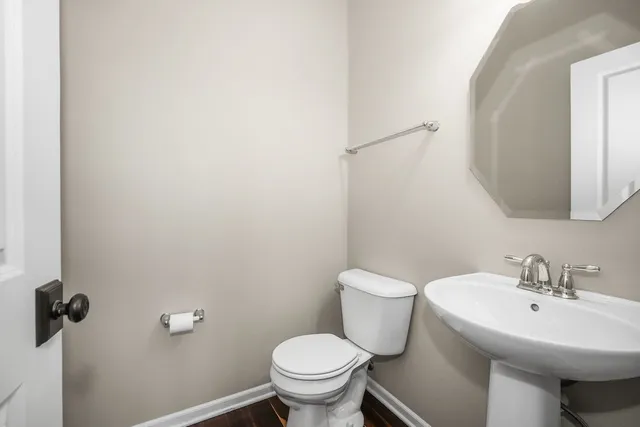 $449,000 | 849 Station Boulevard, Aurora, IL 60504