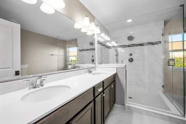 $449,000 | 849 Station Boulevard, Aurora, IL 60504