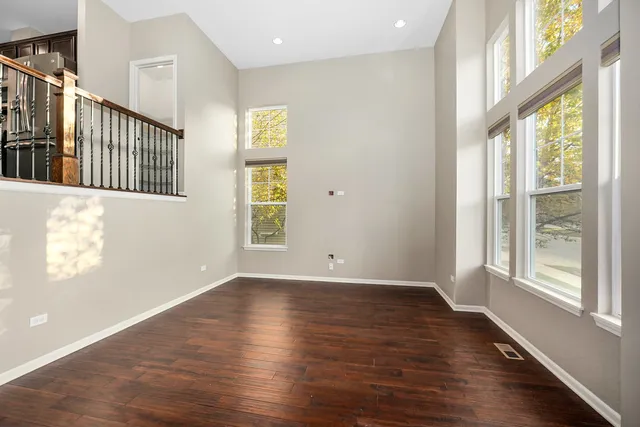 $449,000 | 849 Station Boulevard, Aurora, IL 60504