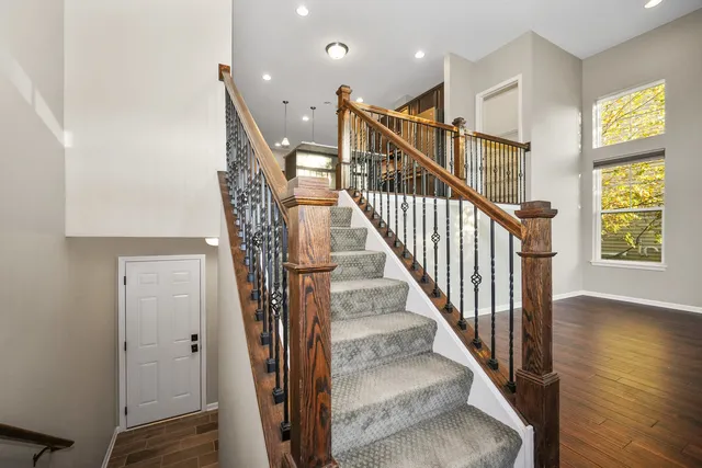 $449,000 | 849 Station Boulevard, Aurora, IL 60504