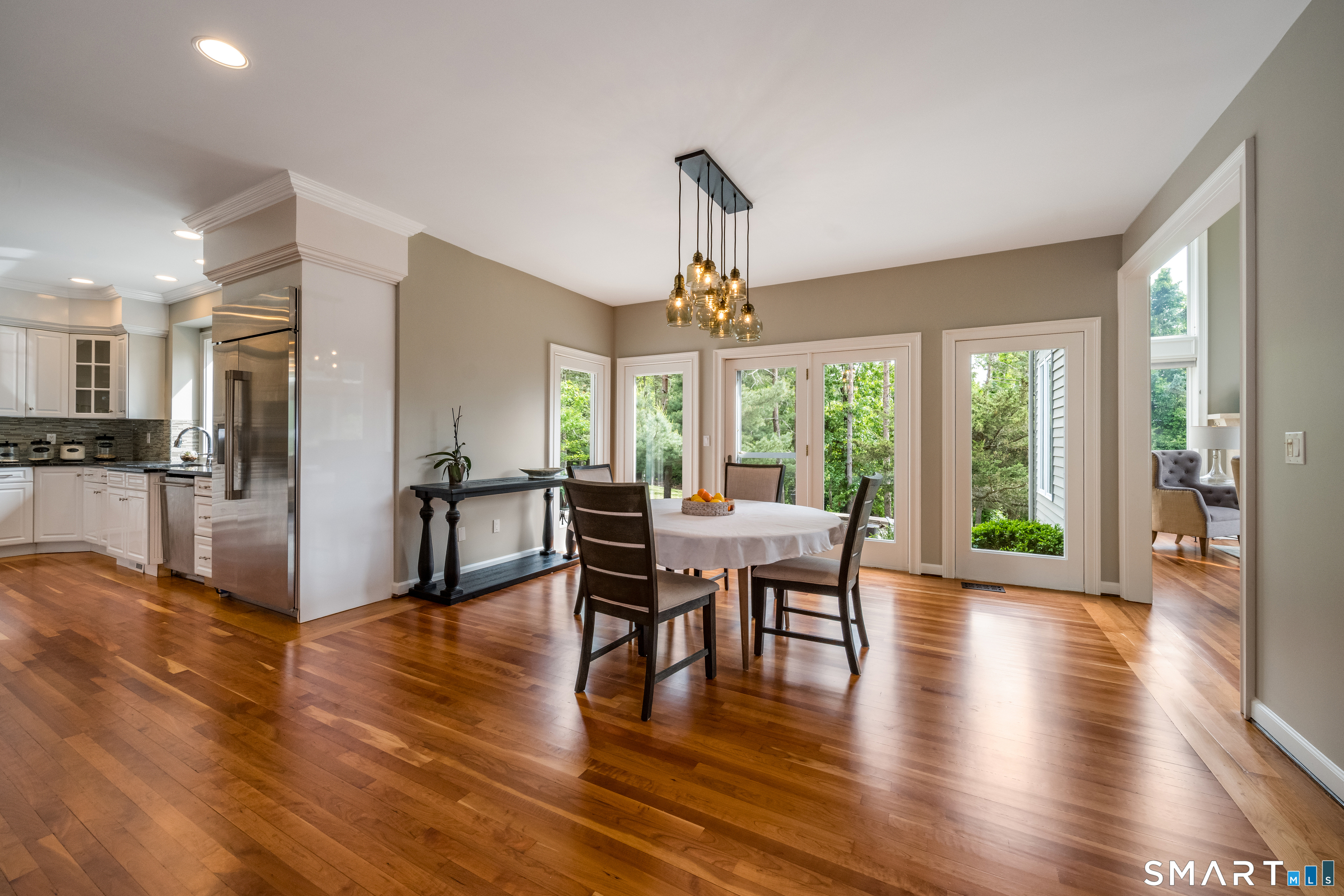41 Ridgebury Road Avon, CT 06001 - Photo 7 of 40
