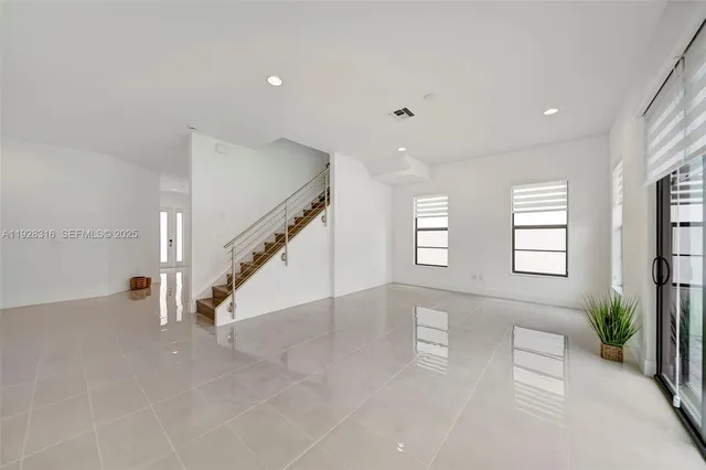 $8,000 | 1454 Northwest 23rd Street, Fort Lauderdale, FL 33315