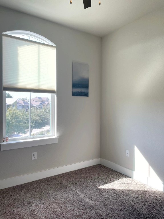 7511 Wildcat Pass Austin, TX 78757 - Photo 18 of 24 an empty room with a window
