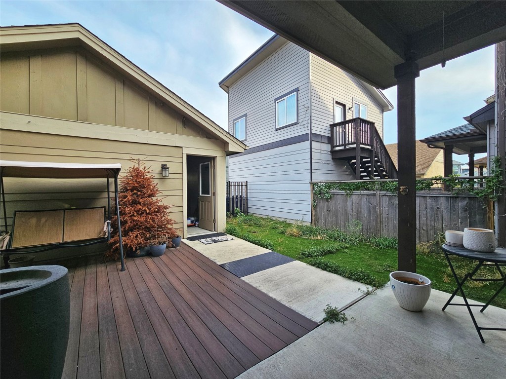 7511 Wildcat Pass Austin, TX 78757 - Photo 21 of 24 a view of a backyard with sitting area