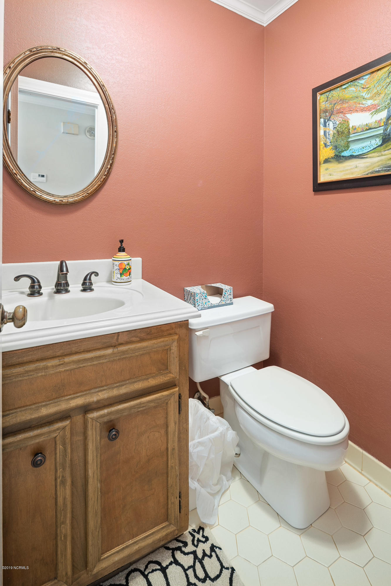 511 Cedarhurst Road Greenville, NC 27834 - Photo 25 of 44 Hall Bath