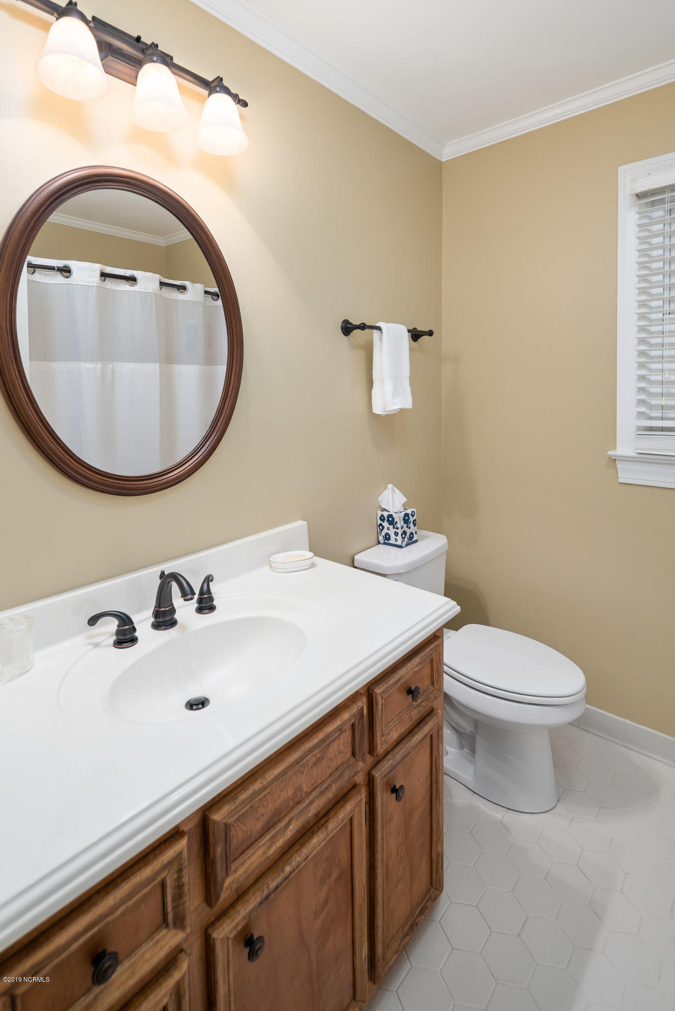 511 Cedarhurst Road Greenville, NC 27834 - Photo 32 of 44 Bathroom