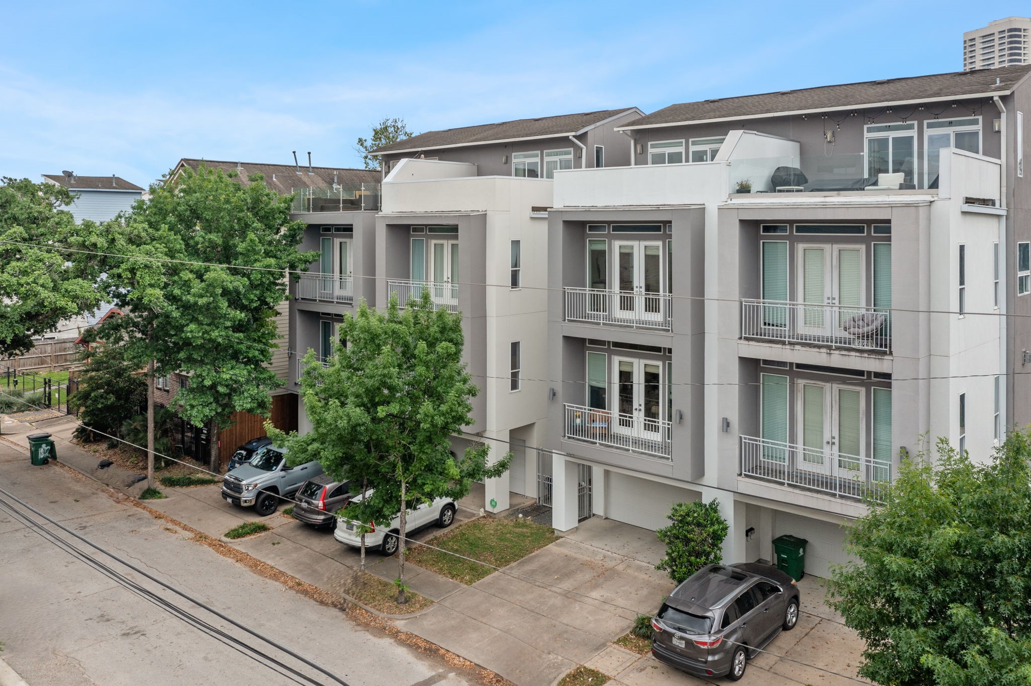 1804 Prospect Street Houston, TX 77004 - Photo 3 of 49 Welcome to sophisticated living in the heart of the Museum District!