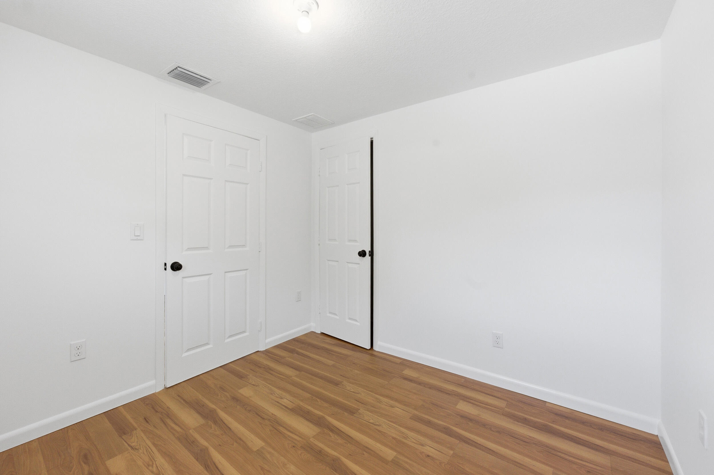 1503 Northeast 6th Street Okeechobee, FL 34972 - Photo 19 of 31 guest room