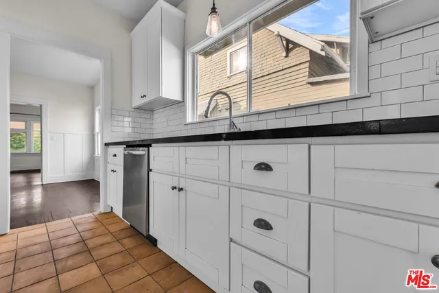 $4,750 | 2014 5th Avenue, Los Angeles, CA 90018