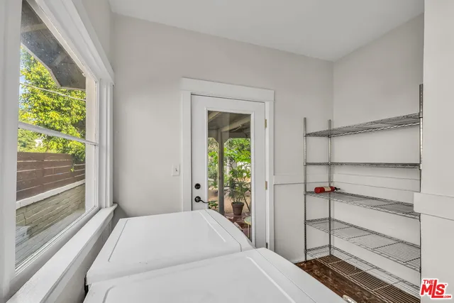 $4,750 | 2014 5th Avenue, Los Angeles, CA 90018