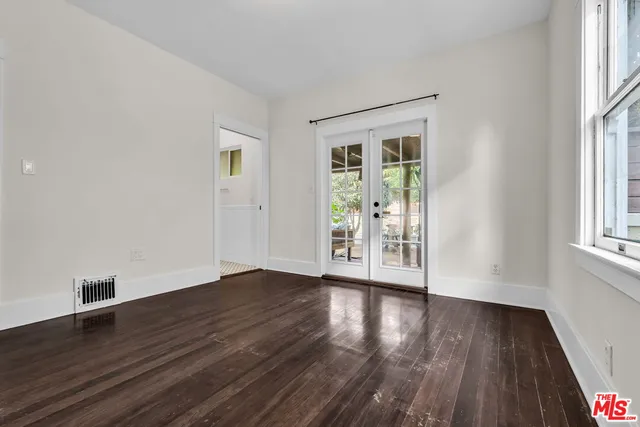 $4,750 | 2014 5th Avenue, Los Angeles, CA 90018