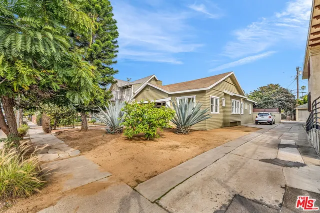 $4,750 | 2014 5th Avenue, Los Angeles, CA 90018