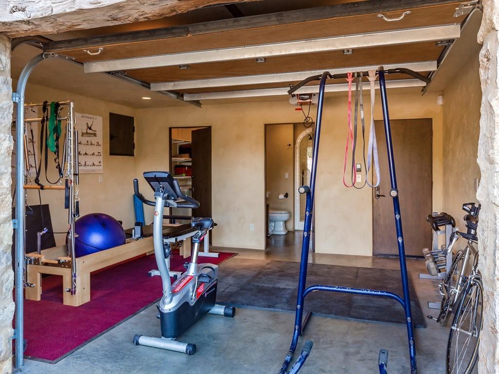 2900 Soma Way Gilroy, CA 95020 - Photo 45 of 61 a view of a room with gym equipment
