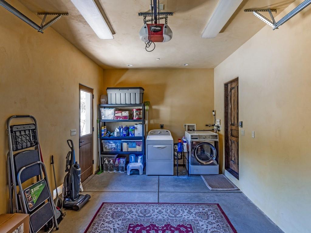 2900 Soma Way Gilroy, CA 95020 - Photo 57 of 61 a view of a workspace with furniture