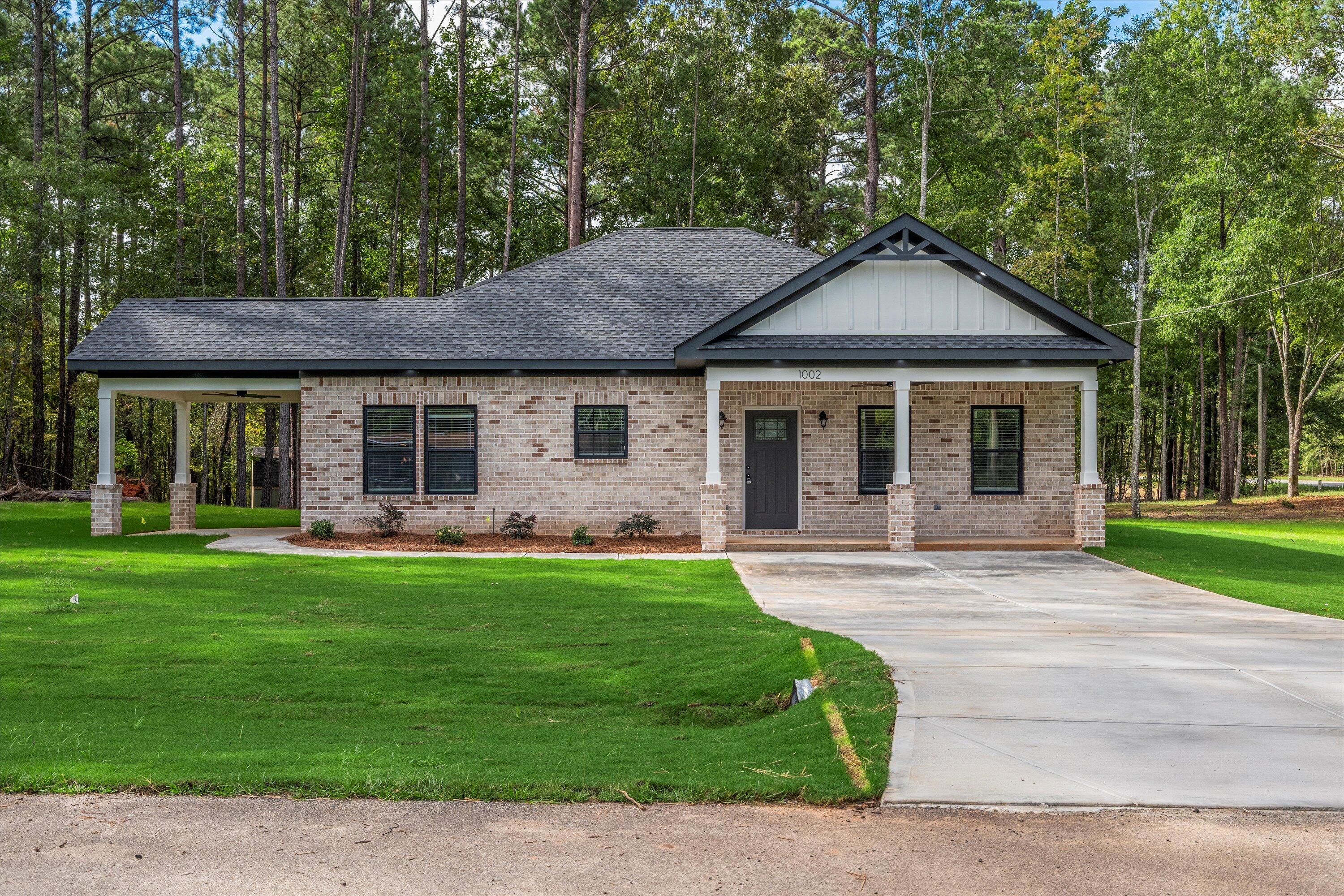1002 St George Street Lincolnton, GA 30817 - Photo 1 of 42 01-P1070023