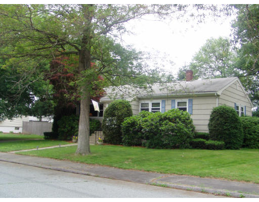 40 Althea Road Randolph, MA 02368 - Photo 2 of 22 Gallery Image 2