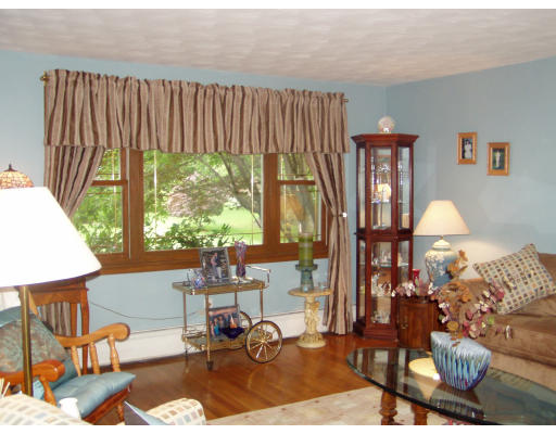 40 Althea Road Randolph, MA 02368 - Photo 9 of 22 Gallery Image 9