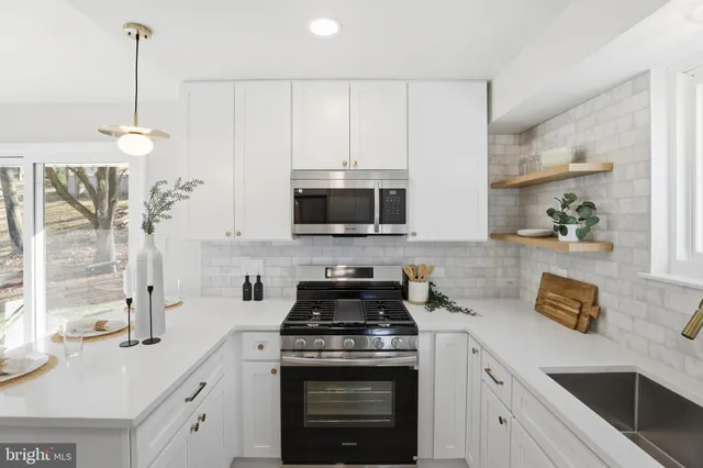 $659,900 | 706 Kenbrook Drive, Silver Spring, MD 20902