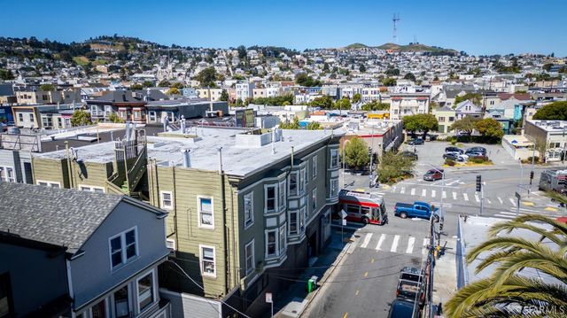 an aerial view of multiple house