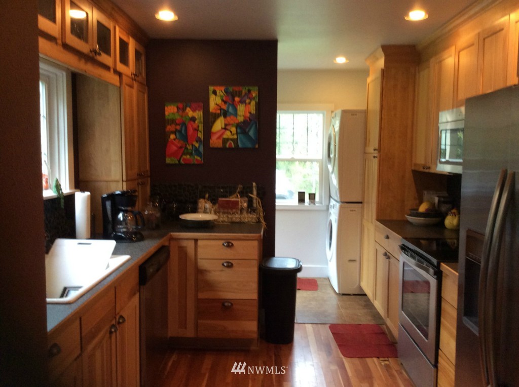 10263 Highway 101 Raymond, WA 98577 - Photo 3 of 13 Gallery Image 3