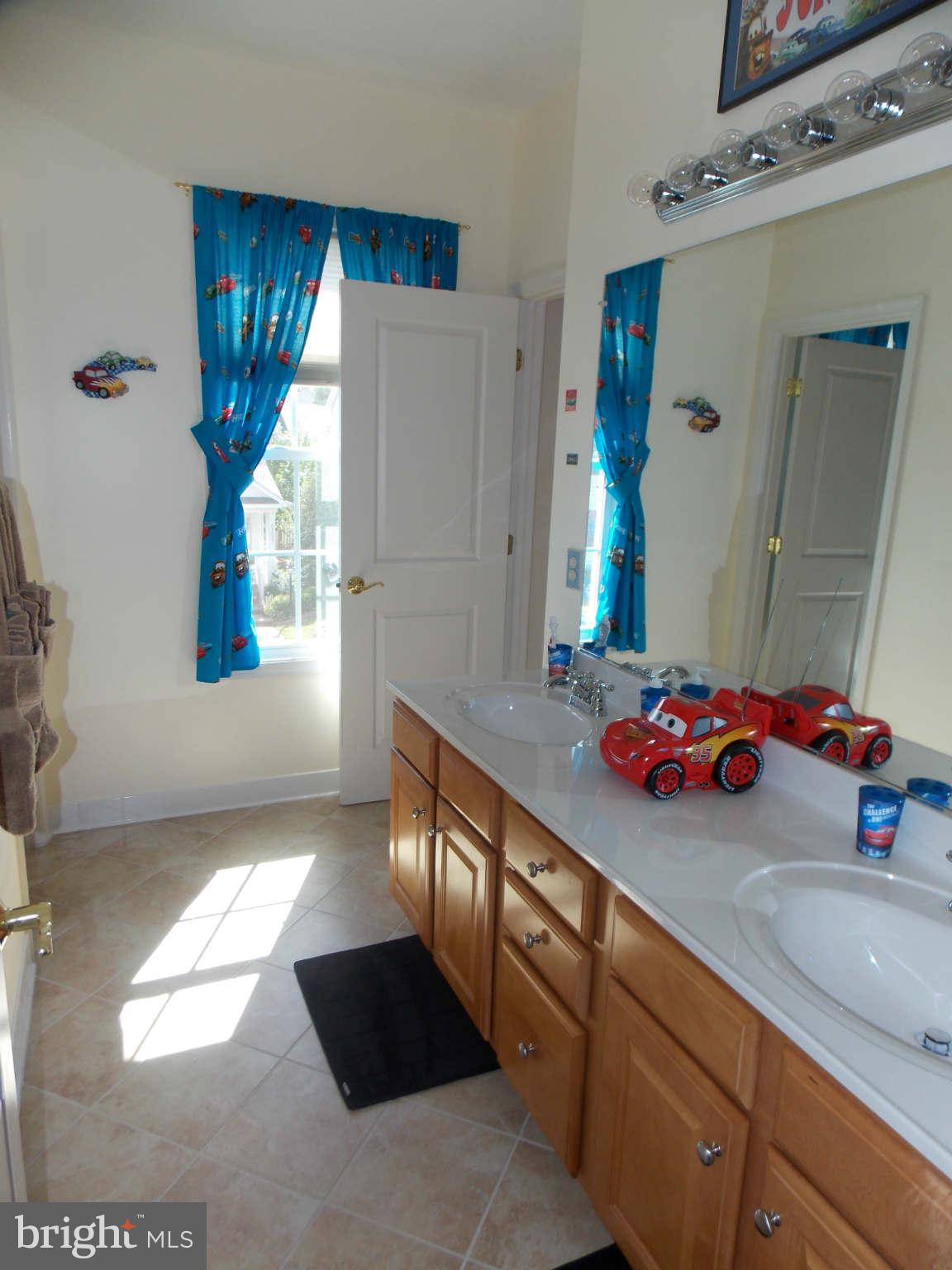 42456 Spring Splendor Drive Ashburn, VA 20148 - Photo 27 of 30 Bath