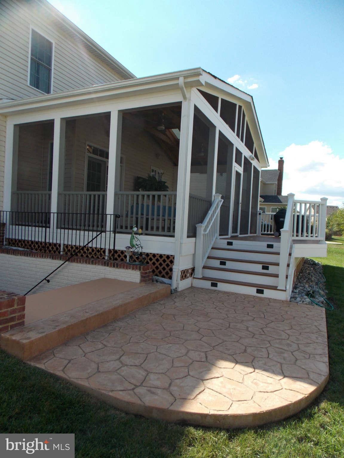 42456 Spring Splendor Drive Ashburn, VA 20148 - Photo 5 of 30 Exterior (Rear)
