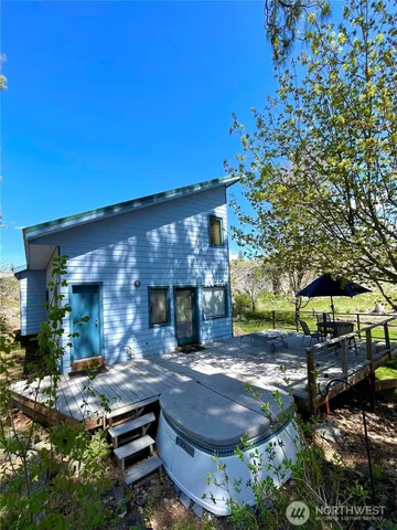 $359,900 | 197 Cameron Lake Loop Road, Okanogan, WA 98840