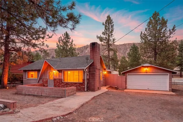 $364,999 | 592 Mountain View Avenue, Wrightwood, CA 92397