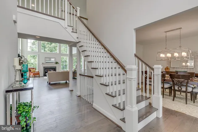 $919,900 | 2 Pondview Court, Monroeville, NJ 08343