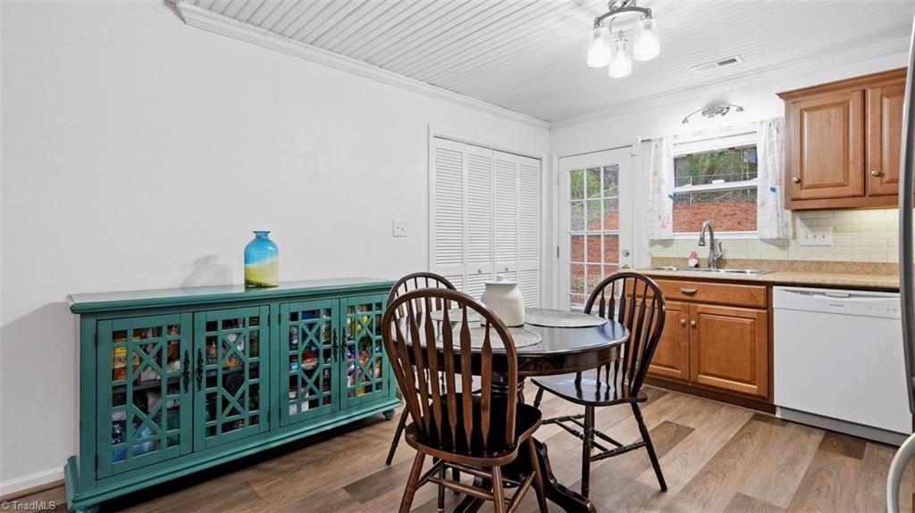 926 Meadowbrook Road Asheboro, NC 27203 - Photo 13 of 27